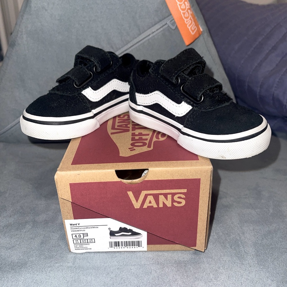 Vans Toddler Old Skool V Shoe Size C4